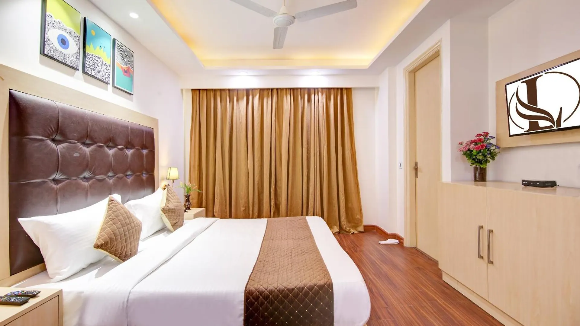 Limewood Stay - Unitech Cyber Park Γκουργκάον 3*,